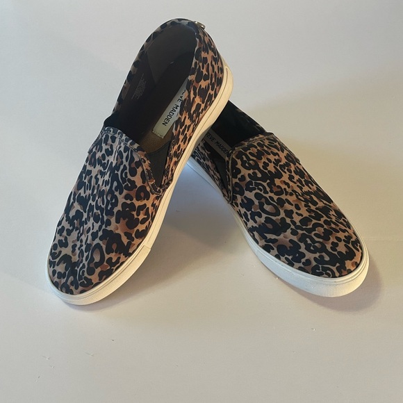 Steve Madden Symba SlipOn Size 9.5 - Picture 2 of 9